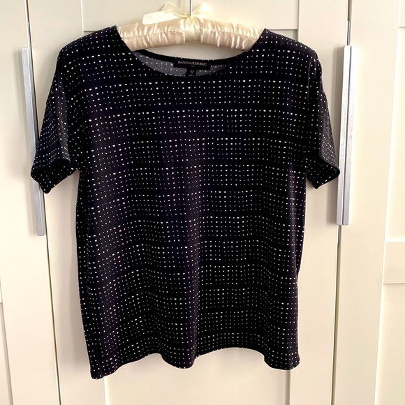 Banana republic women’s blouse. Size XS black and white colour - Picture 1 of 5